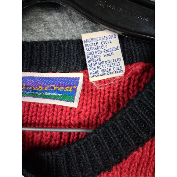 North Crest Womens Sweater Large Red Black Fair Isle Nordic Cardigan Holiday VTG - Picture 4 of 11
